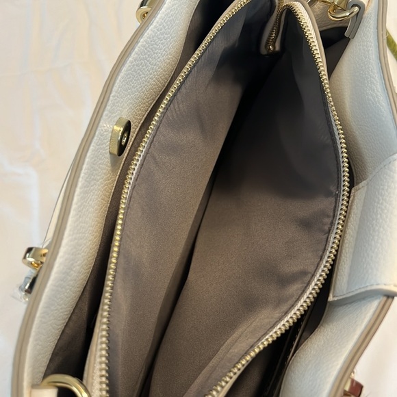 Kate Landry handbag - Picture 10 of 11